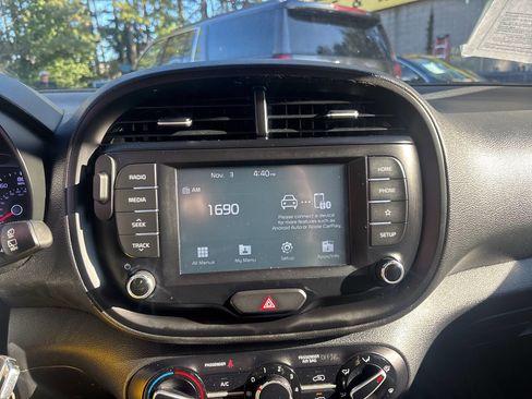 Used 2021 Kia Soul S image 12