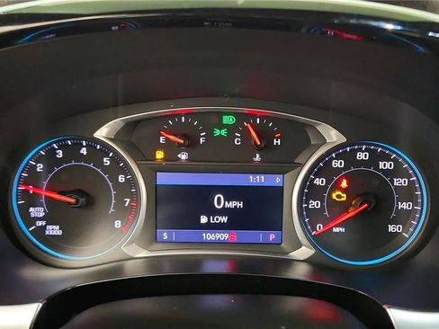 Used 2022 Chevrolet Traverse LT image 24