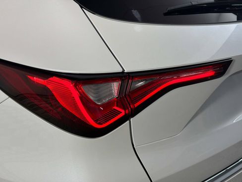 Used 2022 Acura MDX SH-AWD w/ Advance Package image 16