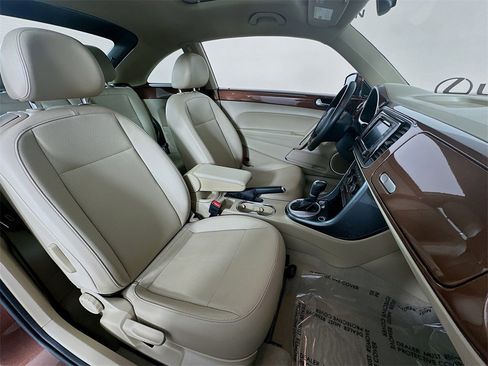 Used 2017 Volkswagen Beetle 1.8T SEL image 30