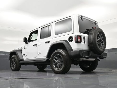 Used 2026 Jeep Wrangler Unlimited Sport AWD/4WD image 27