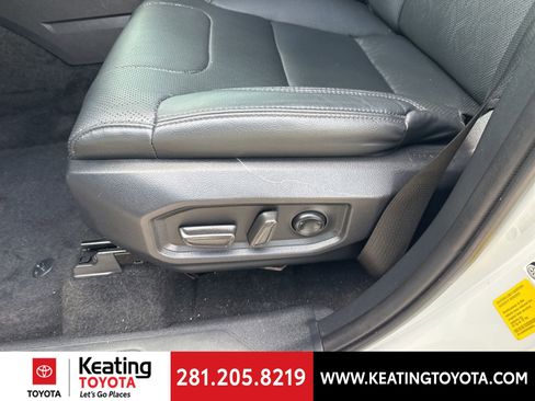 Used 2024 Toyota Tundra Limited AWD/4WD image 16