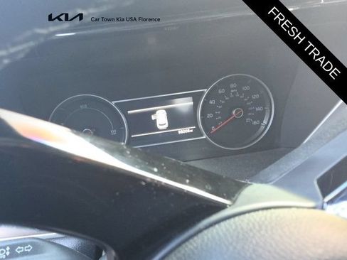 Used 2021 Kia Sorento S FWD image 8