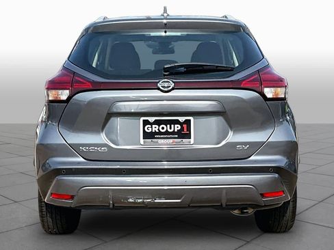 Used 2021 Nissan Kicks SV FWD image 5