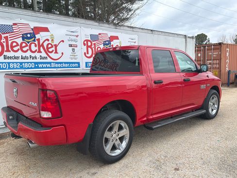 Used 2018 RAM 1500 Express w/ Express Value Package image 3