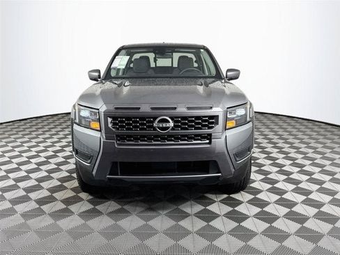 Used 2026 Nissan Frontier SV w/ SV Convenience Package RWD image 2