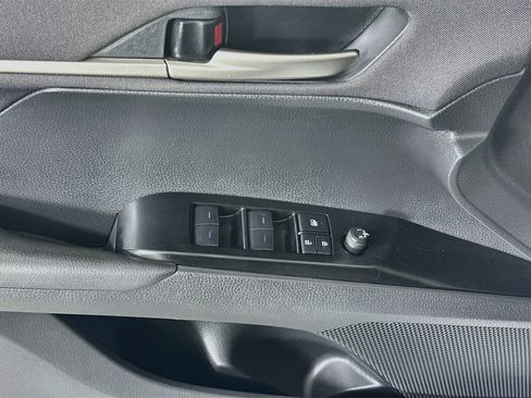 Used 2025 Toyota Camry LE FWD image 14