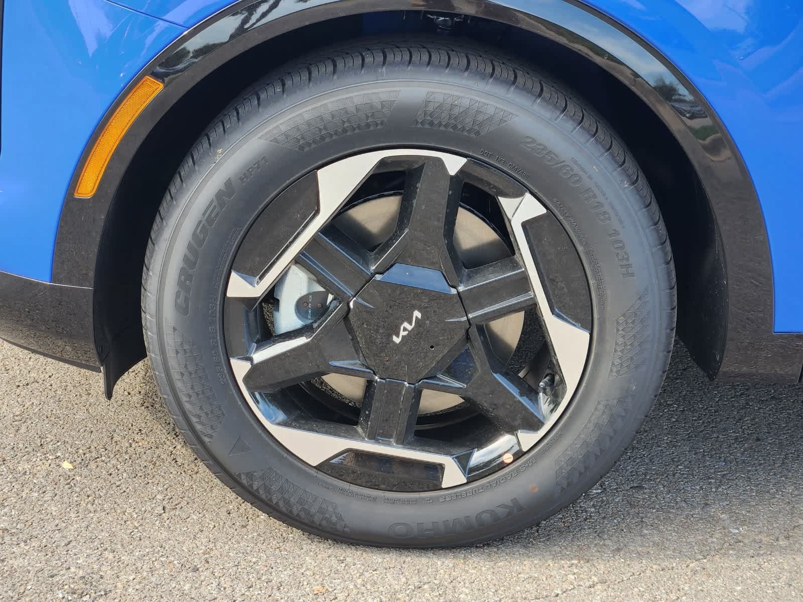 New 2026 Kia Sportage SX FWD image 8