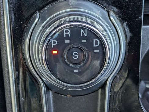 Used 2020 Ford Edge Titanium w/ Equipment Group 301A image 33