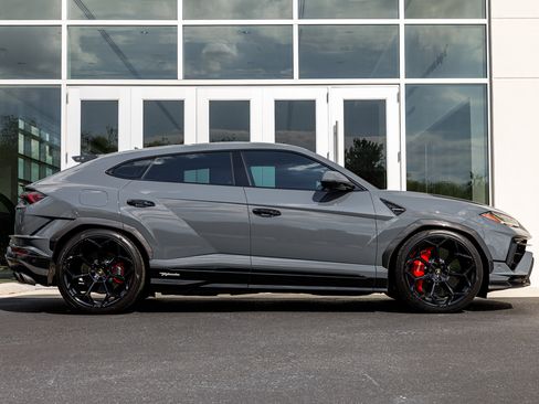 Used 2023 Lamborghini Urus Performante image 18