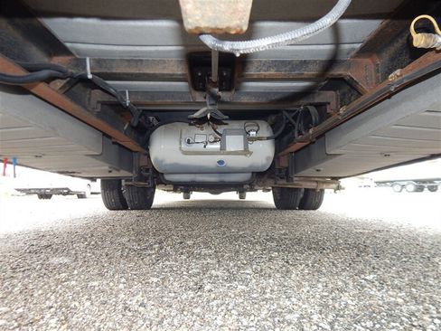 Used 2018 Ford E-450 and Econoline 450 Super Duty w/ Motorhome Prep Package RWD image 9