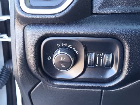 Used 2024 RAM 2500 Laramie image 24