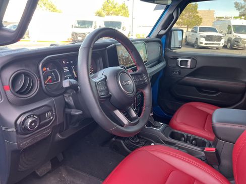 Used 2024 Jeep Wrangler Unlimited Rubicon 392 image 33