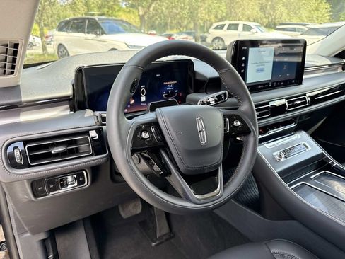 New 2026 Lincoln Aviator 2WD image 34