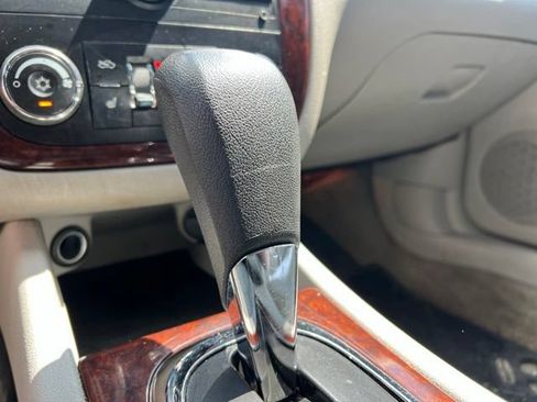 Used 2011 Chevrolet Impala LT w/ Luxury Edition Package FWD image 20