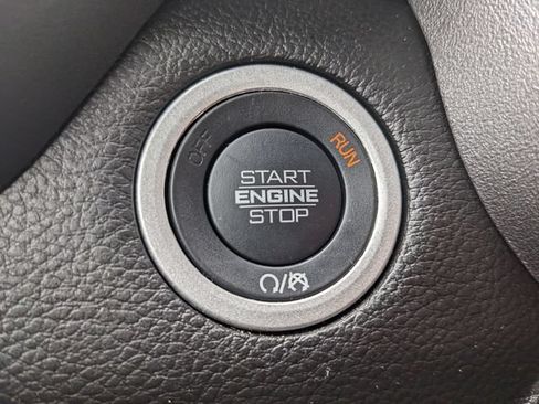 Used 2025 RAM 1500 Big Horn AWD/4WD image 42