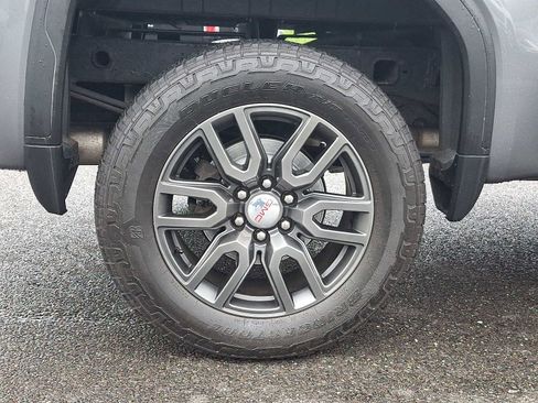 Used 2022 GMC Sierra 1500 AT4 w/ AT4 Premium Package image 8