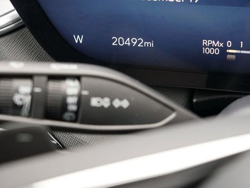 Used 2025 Buick Enclave Preferred image 36