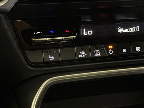 Used 2024 MAZDA CX-90 Plug-In Hybrid w/ Premium Pkg AWD/4WD image 20