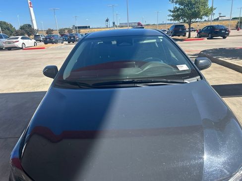Used 2024 Toyota Corolla LE FWD image 3