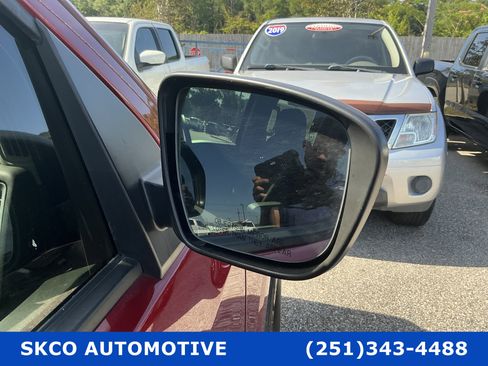Used 2022 Nissan Frontier SV w/ Technology Package AWD/4WD image 10