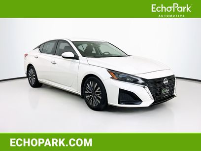 Used 2023 Nissan Altima 2.5 SV