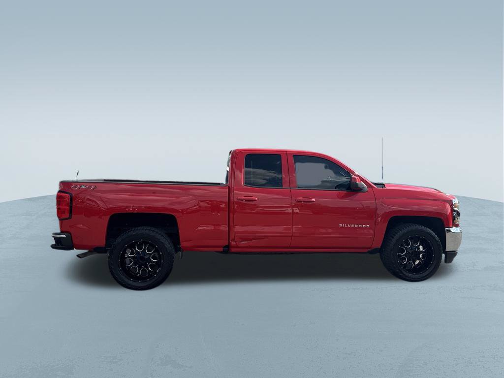 Used 2018 Chevrolet Silverado 1500 LT AWD/4WD image 9