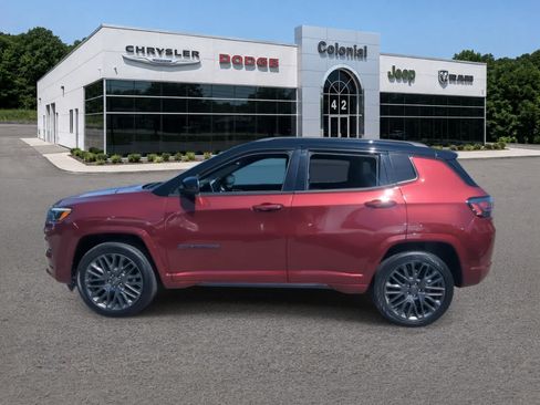 Used 2022 Jeep Compass High Altitude AWD/4WD image 3