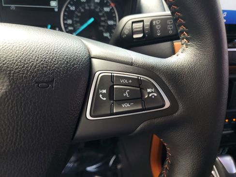 Used 2021 Ford EcoSport SE w/ SE Appearance Package image 19