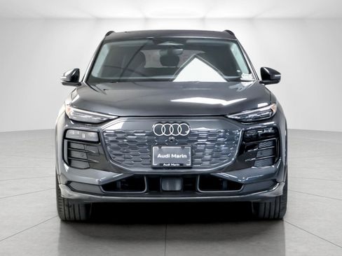 New 2025 Audi Q6 e-tron Premium Plus image 8