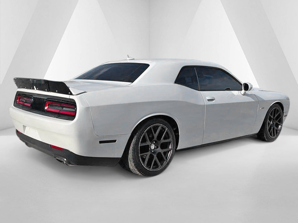 Used 2016 Dodge Challenger R/T Plus RWD image 10