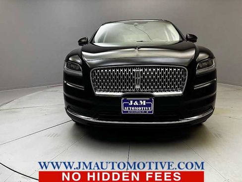 Used 2022 Lincoln Nautilus Reserve AWD/4WD image 11