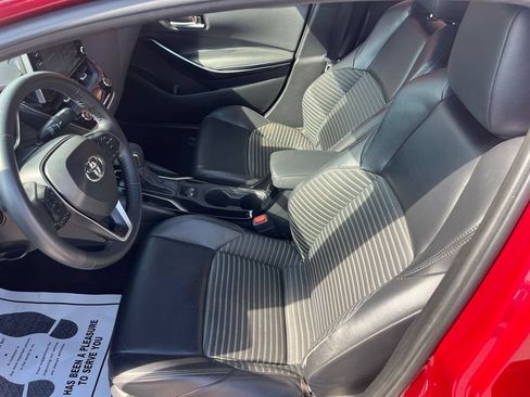 Used 2022 Toyota Corolla XSE FWD image 11