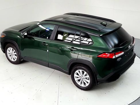 Used 2023 Toyota Corolla Cross LE w/ Moonroof Package AWD/4WD image 15
