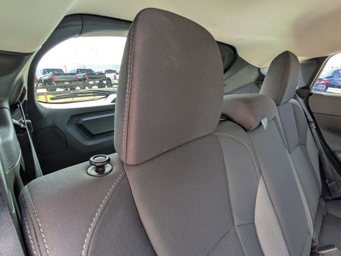 Used 2025 Subaru Crosstrek 2.0i Premium image 12