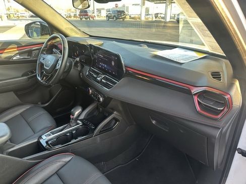 Certified 2024 Chevrolet TrailBlazer RS image 23
