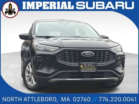 Used 2023 Ford Escape Active image 1