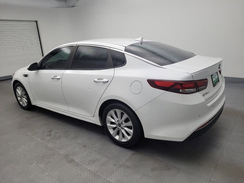 Used 2018 Kia Optima S image 3