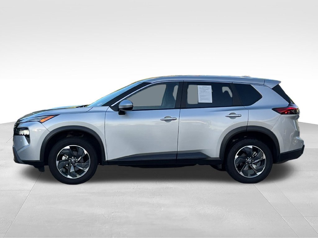Used 2025 Nissan Rogue SV AWD/4WD image 8