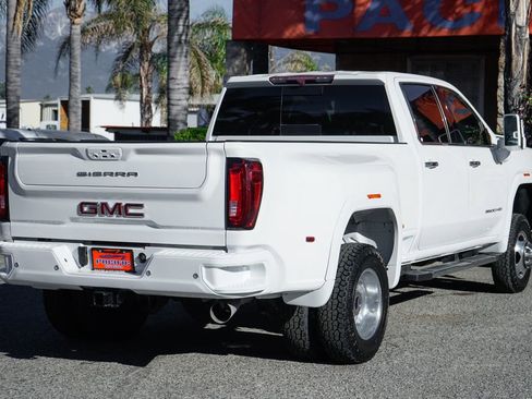 Used 2021 GMC Sierra 3500 SLT w/ SLT Convenience Package image 10