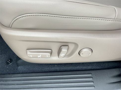 Used 2023 Lexus GX 460 Premium image 12