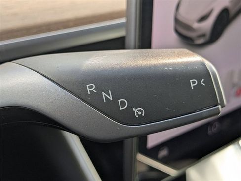 Used 2020 Tesla Model Y Performance image 30