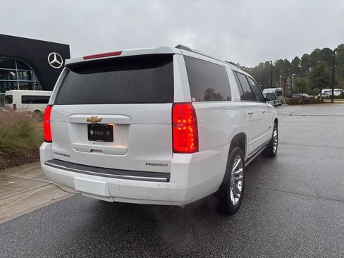 Used 2019 Chevrolet Suburban Premier w/ Premier Plus Edition image 8