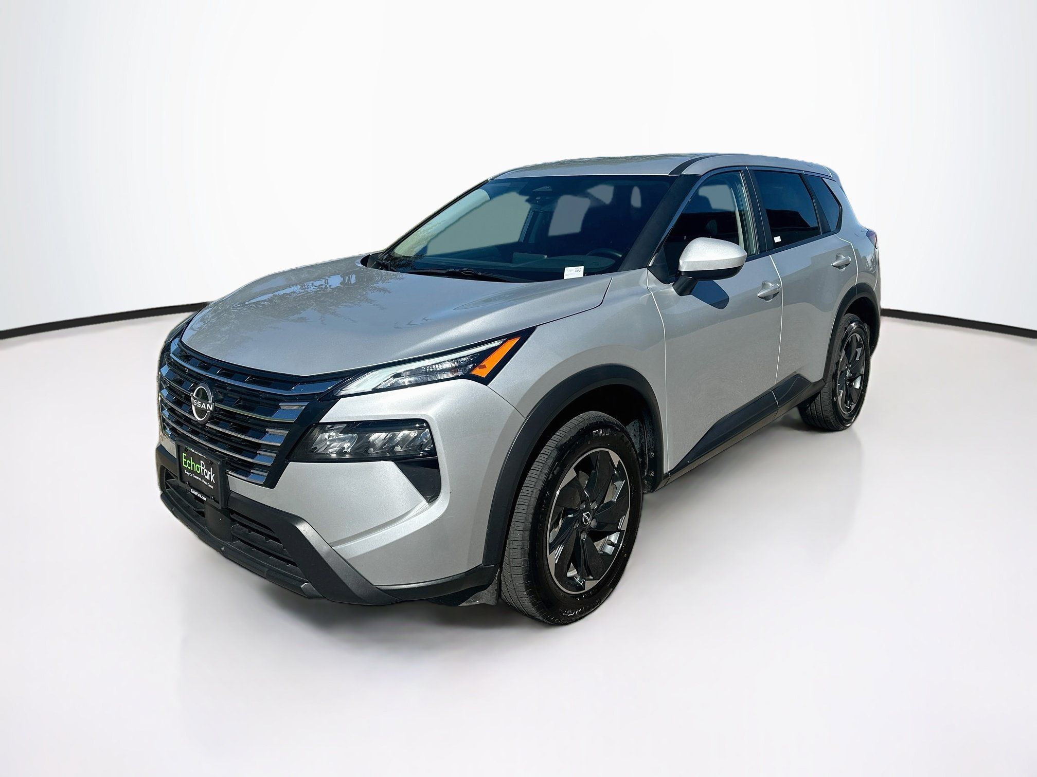Used 2025 Nissan Rogue SV AWD/4WD image 3