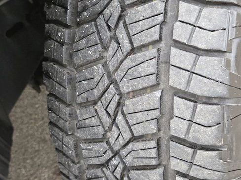 Used 2018 Nissan Titan PRO-4X w/ Pro-4x Convenience Package image 29