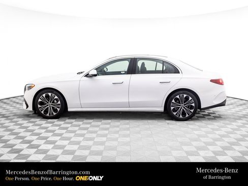 New 2026 Mercedes-Benz E 350 4MATIC Sedan image 2