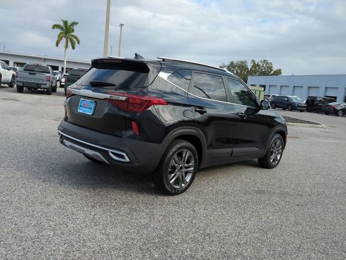 Used 2023 Kia Seltos S image 5