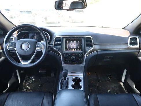 Used 2016 Jeep Grand Cherokee Overland AWD/4WD image 12