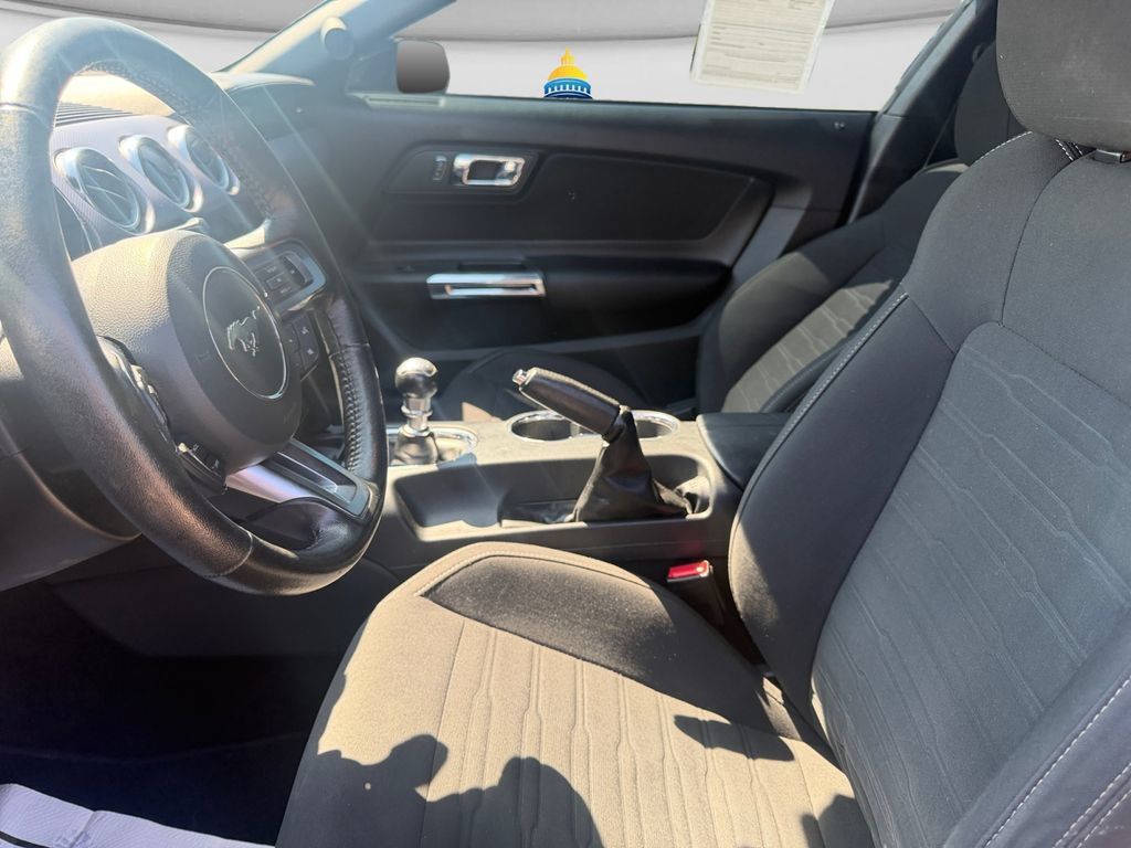 Used 2017 Ford Mustang GT RWD image 23