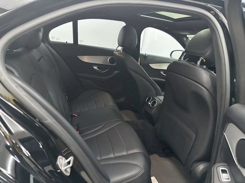 Used 2018 Mercedes-Benz C 300 Sedan image 24
